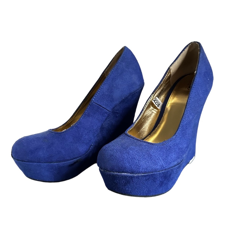 Blue suede heels